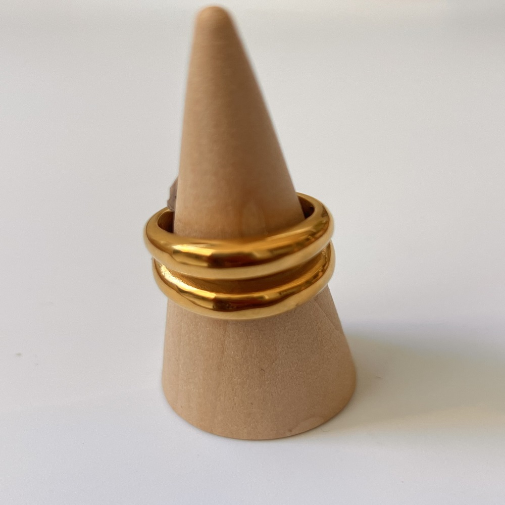 Δαχτυλίδι χρυσό διπλό έντονο