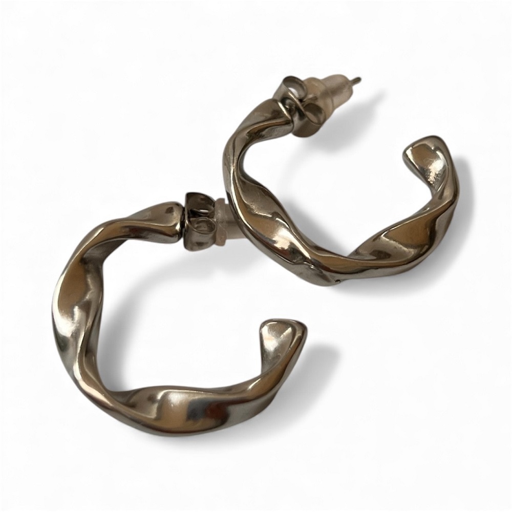 Ατσάλινοι ασημένιοι στριφτοί κρίκοι