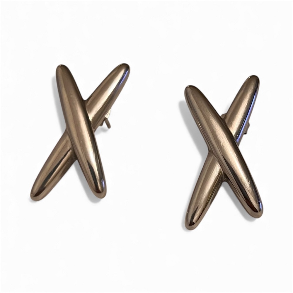 Ασημένια σκουλαρίκια σε σχήμα χ