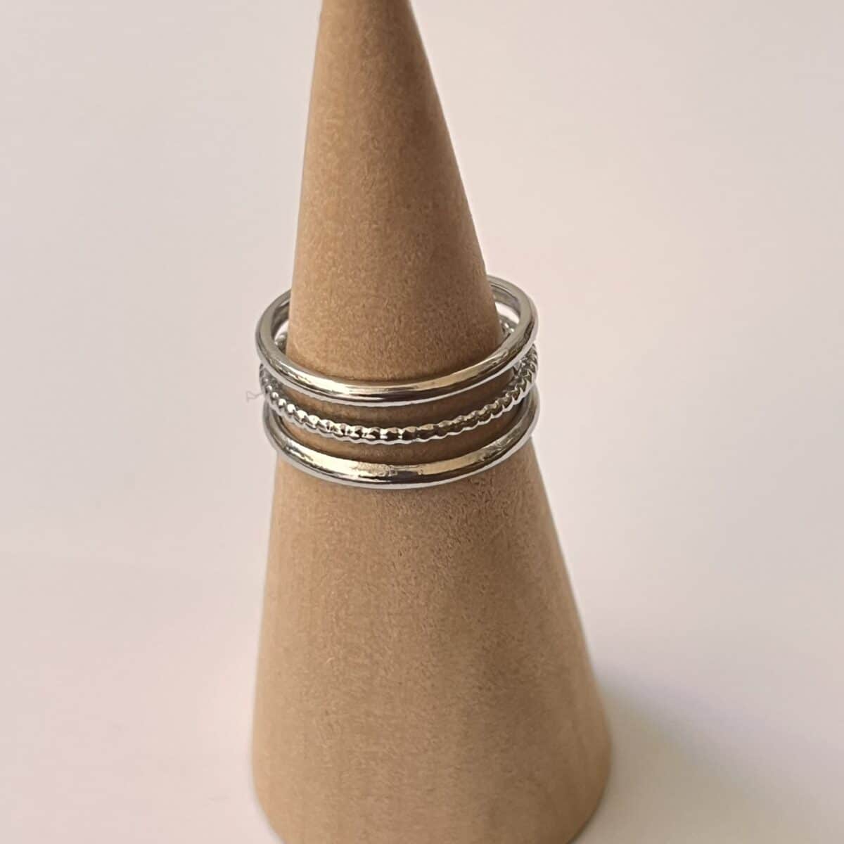 Δαχτυλίδι ασημί τρία βεργάκια μαζί